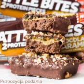 Battle Bites Chocolate & Caramel - podwójny baton proteinowy z posypką