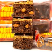 Mountain Joe's Protein Chocolate Peanut Brownie - proteinowe brownie czekoladowo-orzechowe w polewie czekoladowej