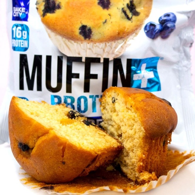 Bake City Protein Muffin Blueberry - wielki muffin proteinowy 16g białka, z borówkami