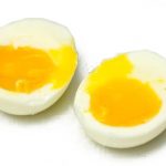 Ile kalorii ma jajko na miękko?