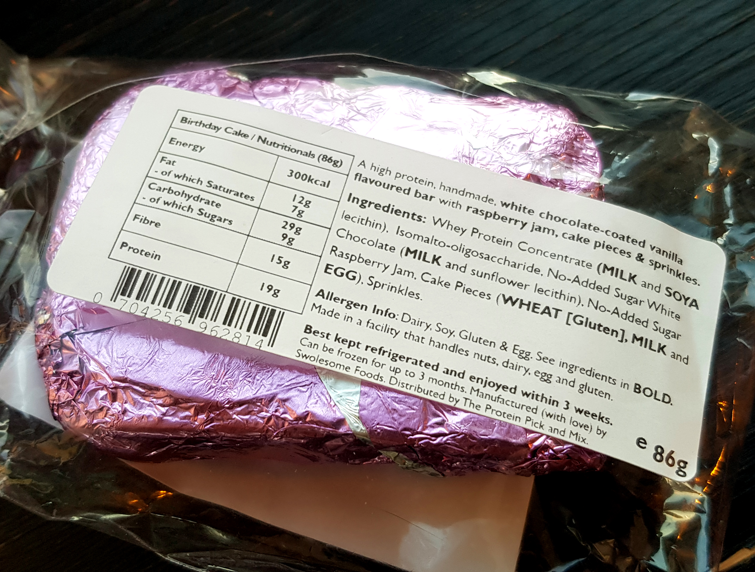 Funder Bar, Birthday Cake - ingredients and nutritional values