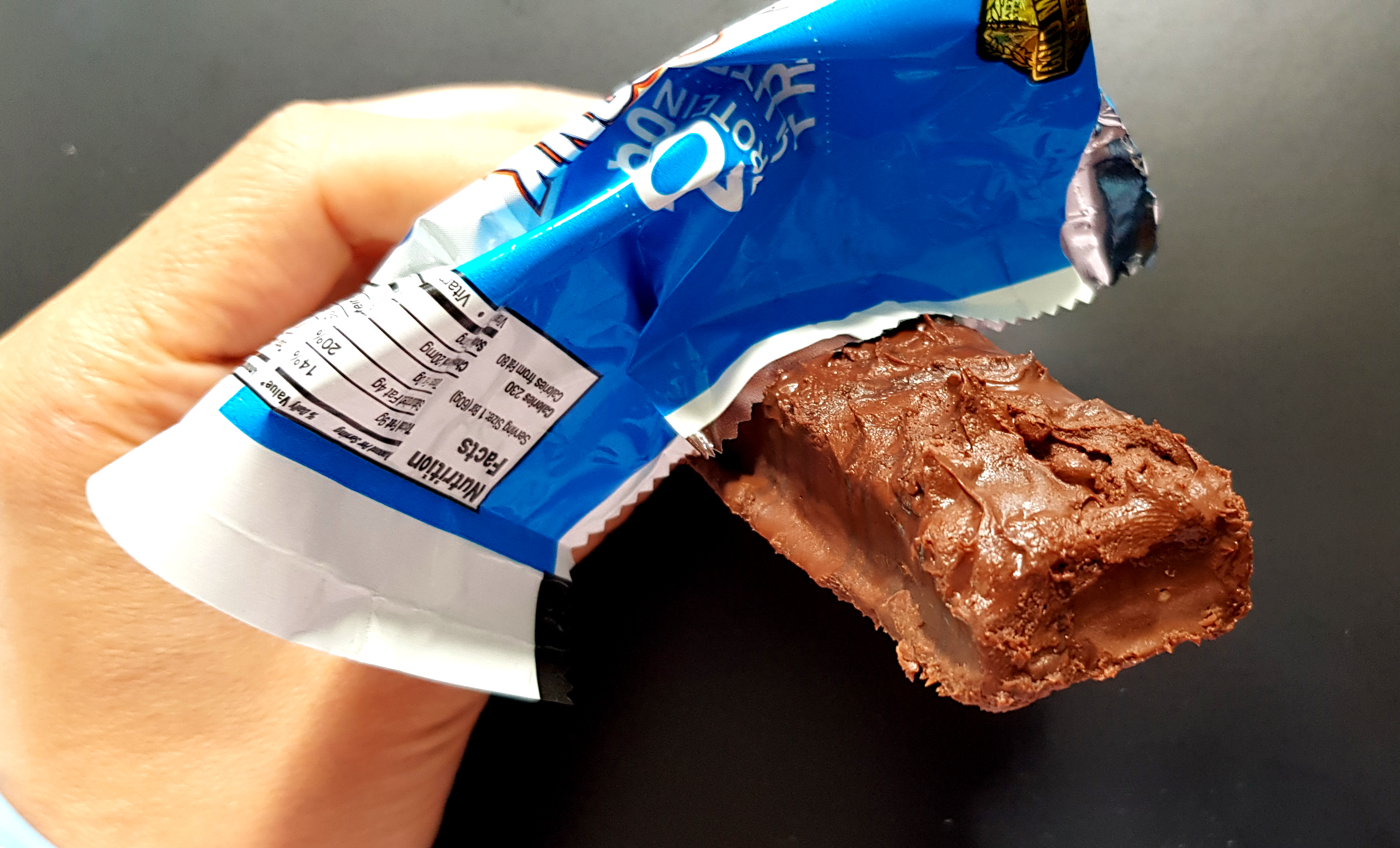 Muscletech, Protein Candy Bar, Chocolate Deluxe review