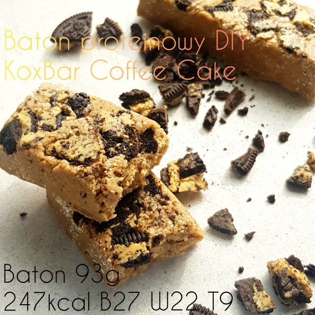 Znakomity przepis na domowe batony białkowe Kox Bar Coffee Cake 27g białka & 247kcal