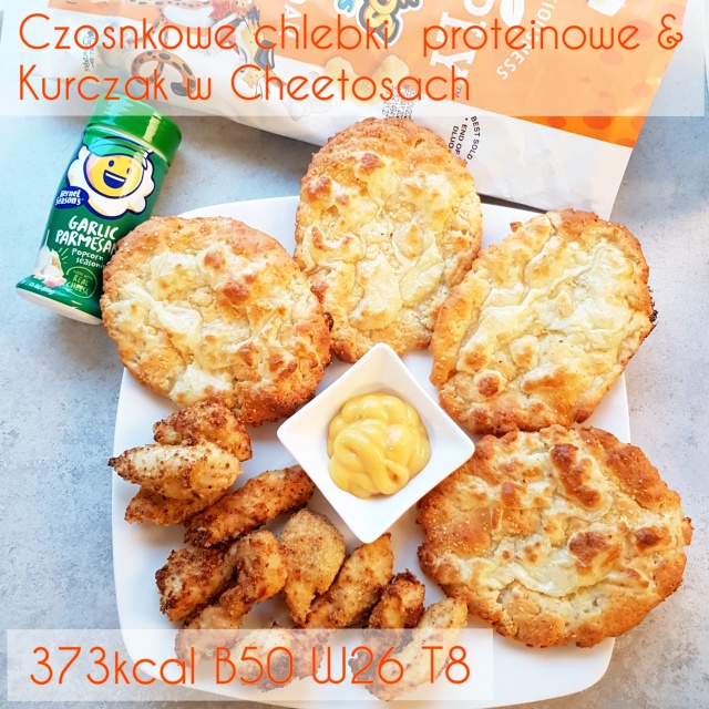 Czosnkowe chlebki proteinowe & kurczak pieczony w Cheetosach czyli fit fastfood